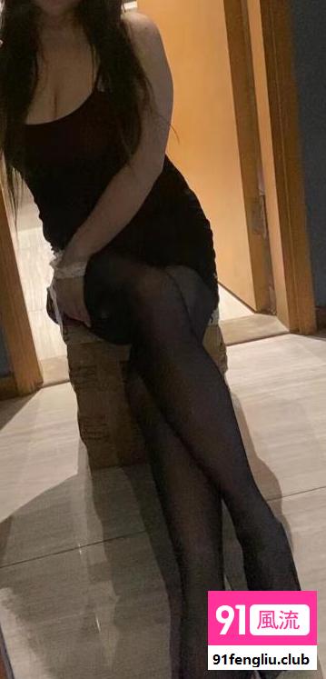 丰乳风骚轻熟小少妇